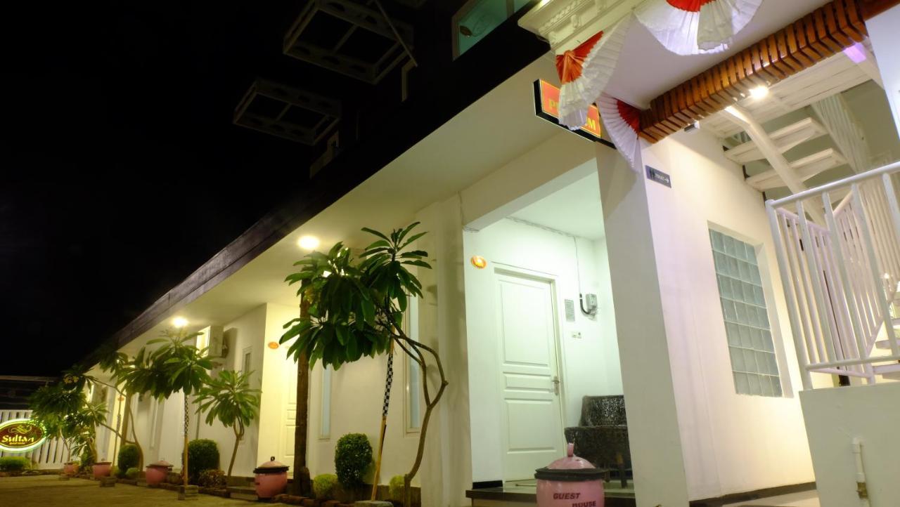 Sultan Guesthouse تولونغاغونغْ المظهر الخارجي الصورة