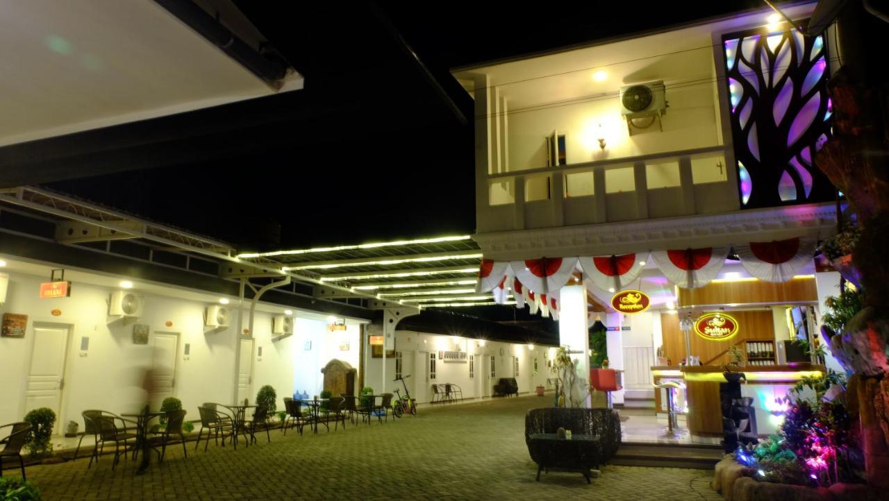 Sultan Guesthouse تولونغاغونغْ المظهر الخارجي الصورة