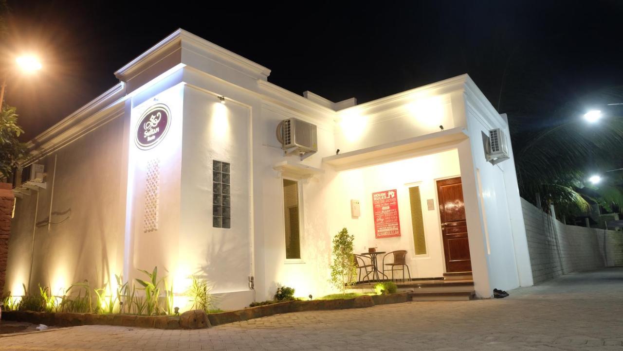 Sultan Guesthouse تولونغاغونغْ المظهر الخارجي الصورة